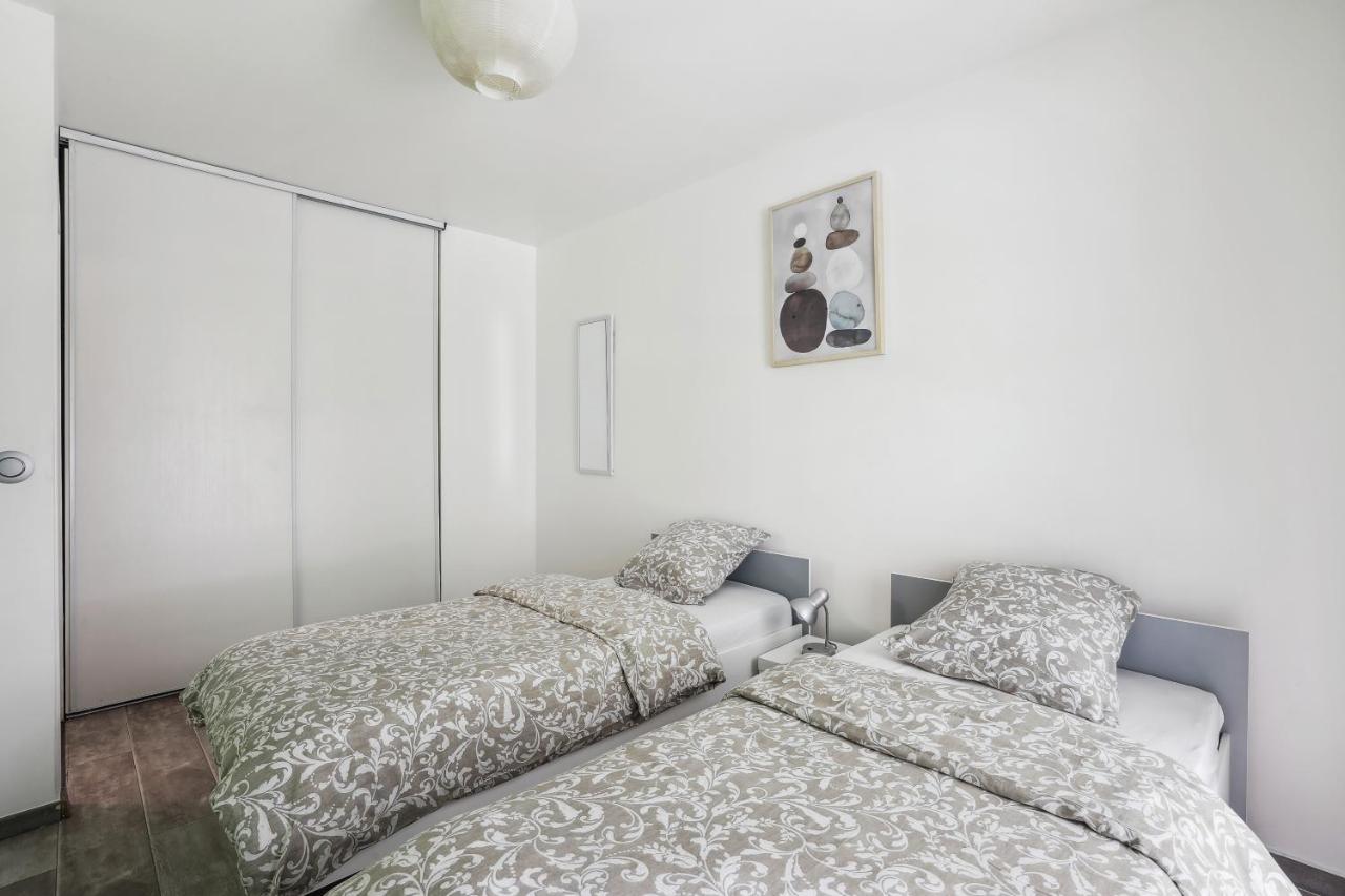 Apart-Chic-Les-Ulis With Balcon, Terrasse And Parking 雷祖里 外观 照片