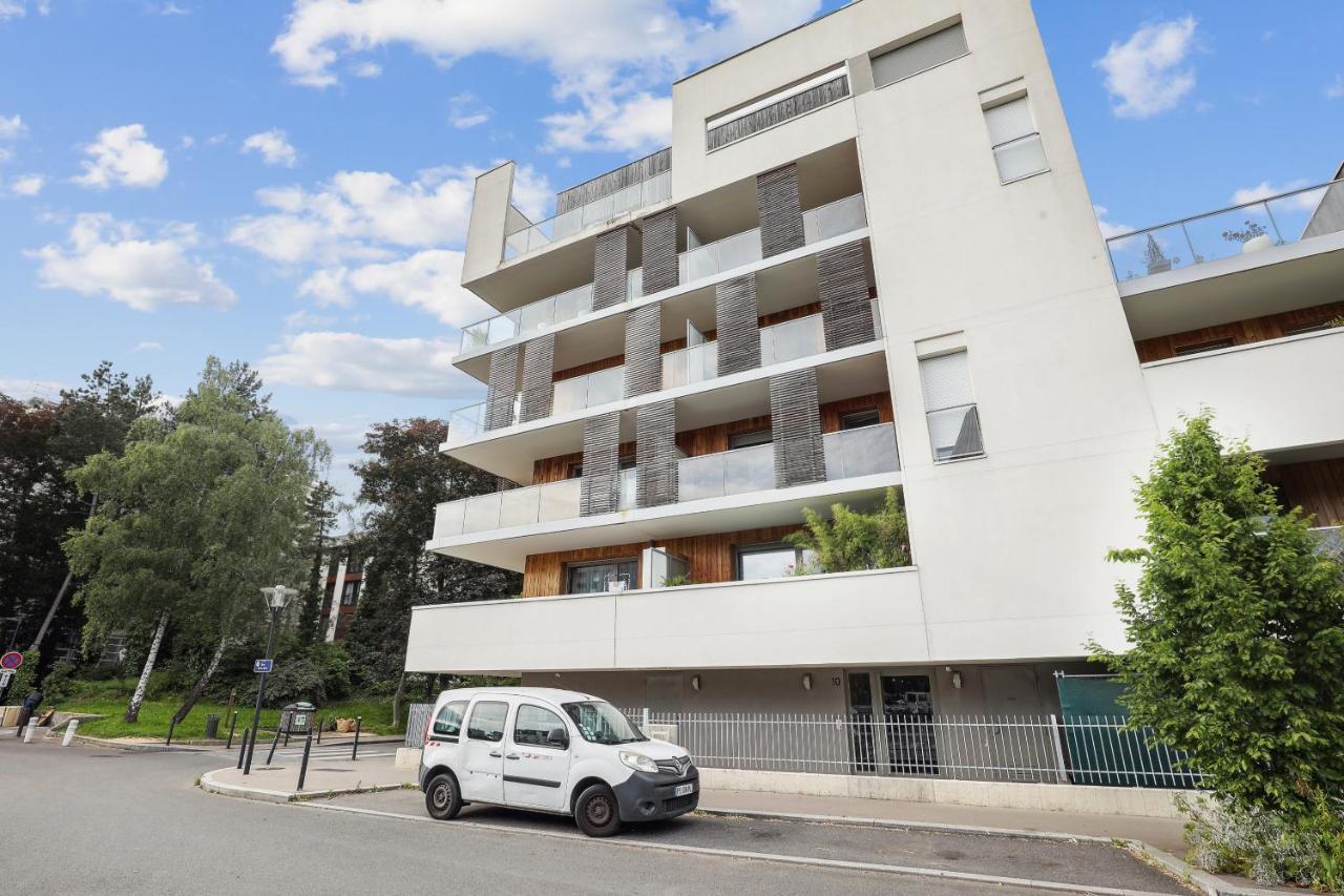 Apart-Chic-Les-Ulis With Balcon, Terrasse And Parking 雷祖里 外观 照片