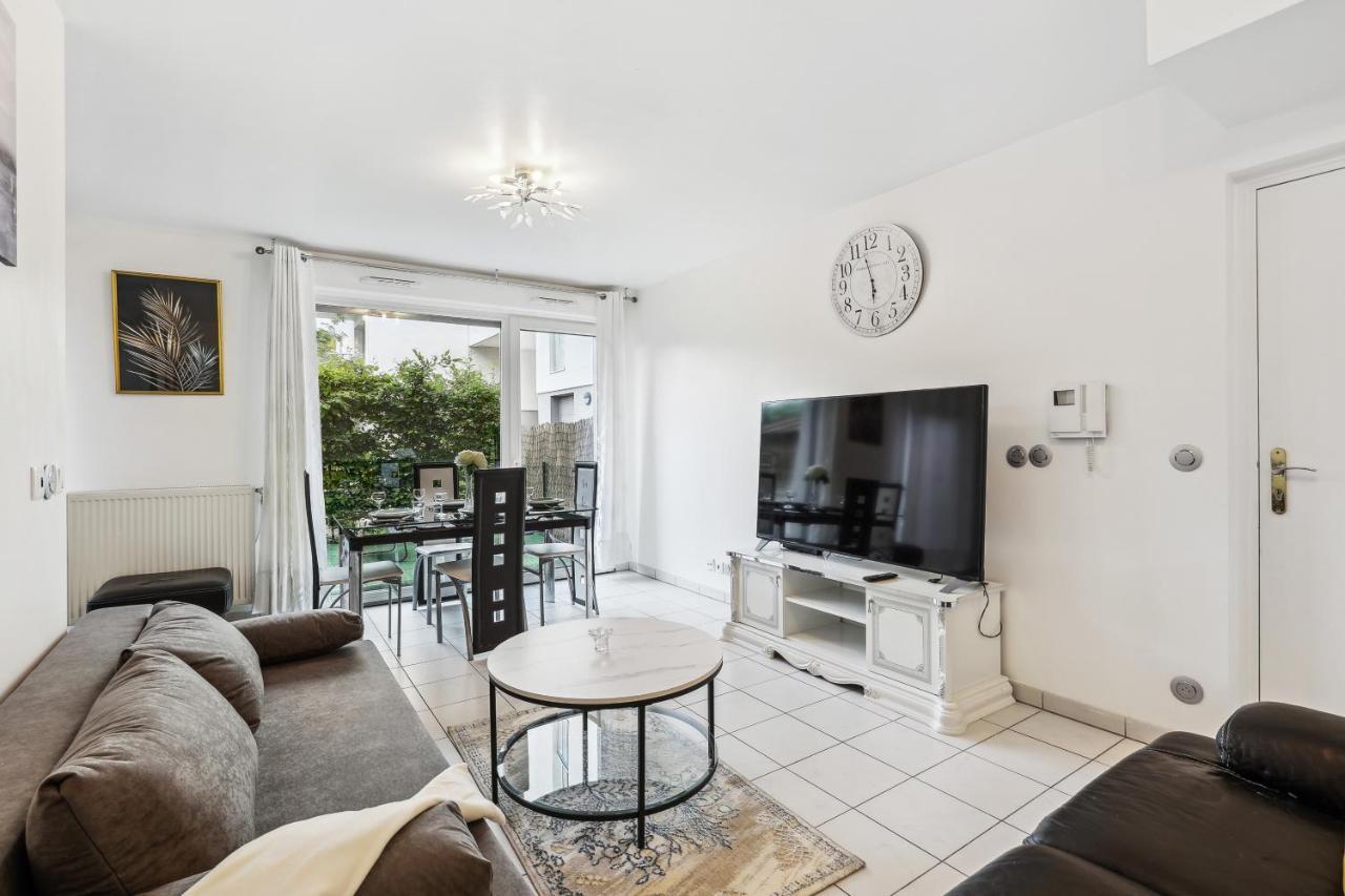 Apart-Chic-Les-Ulis With Balcon, Terrasse And Parking 雷祖里 外观 照片
